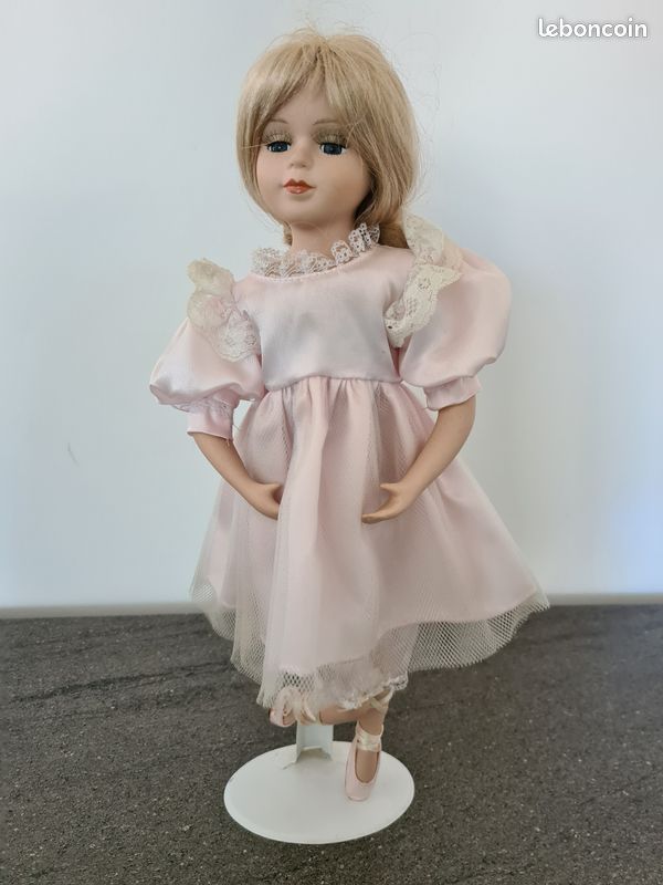 Poupée en porcelaine années 90 | Kaufen auf
