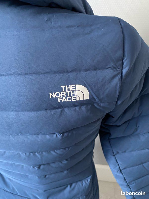 Doudoune à capuche The North face modèle Belleview bleue taille XS