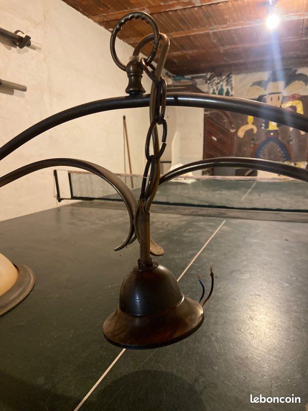 Luminaire vintage à deux vasques en verre opalin/crème (image 3)