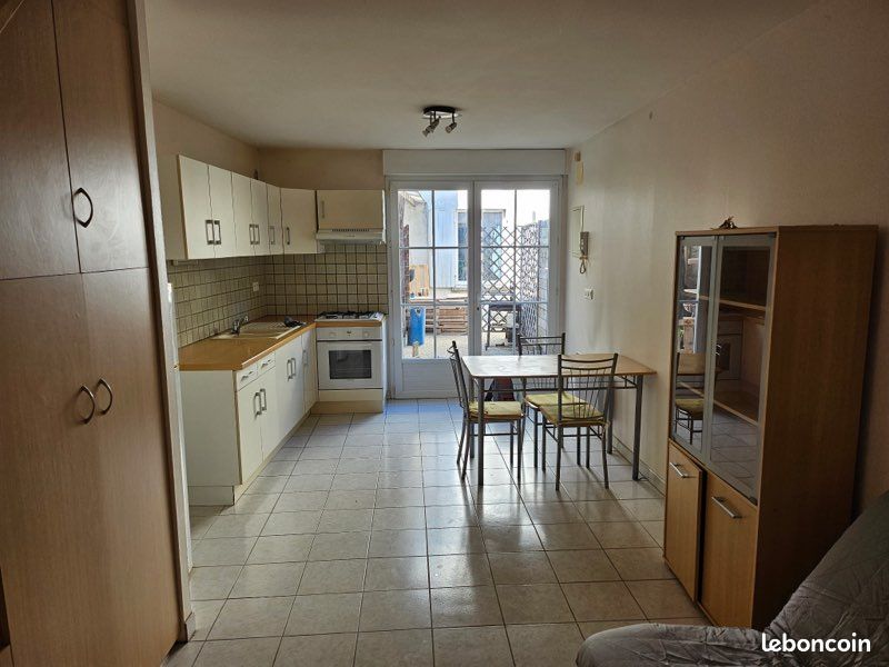 Appartement 3 pièces 55 m² · à Saintes · 55 m² · 560 €/mois