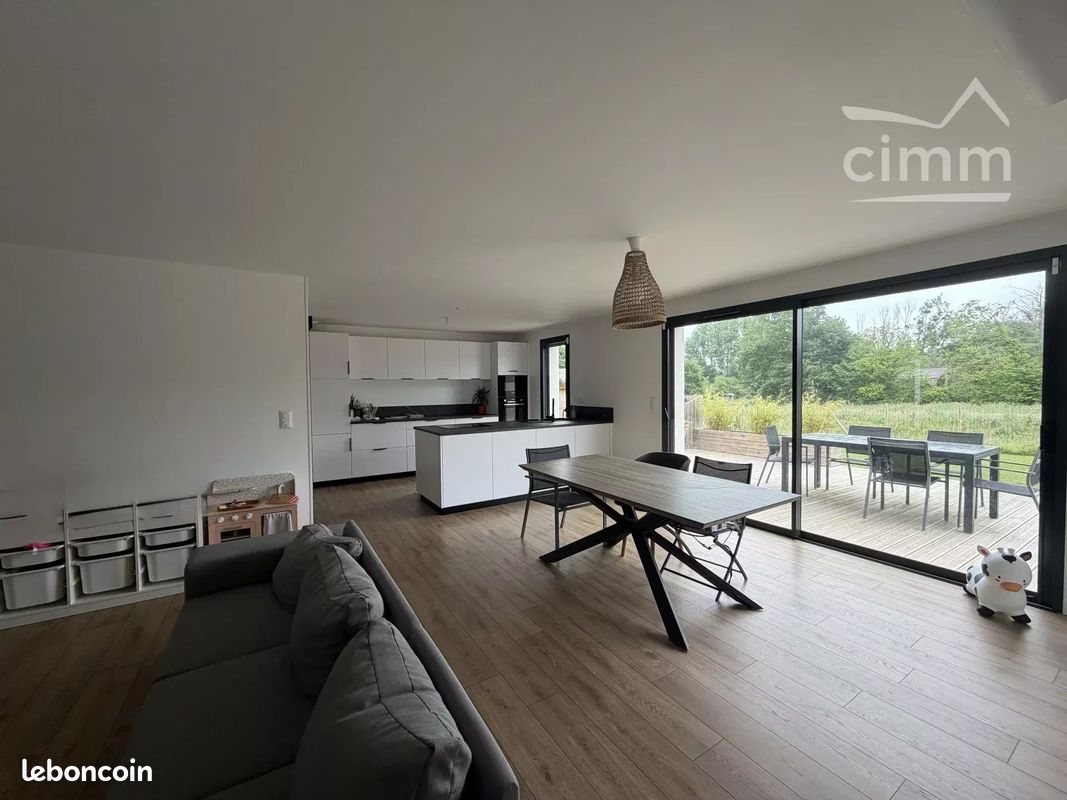 Maison 5 pièces 90 m² · à Jans · 90 m² · 235 000 €
