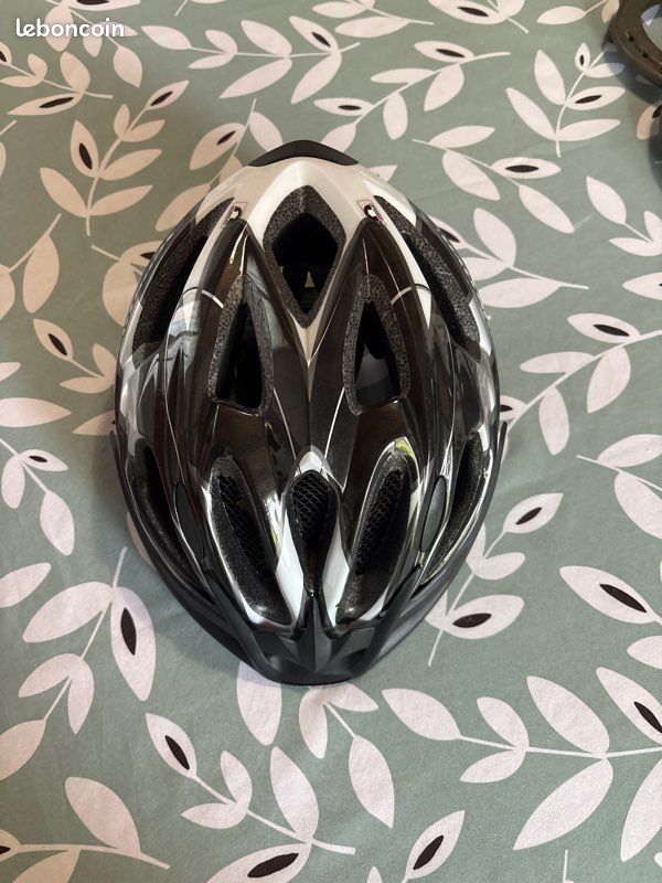 Casque vélo (image 1)