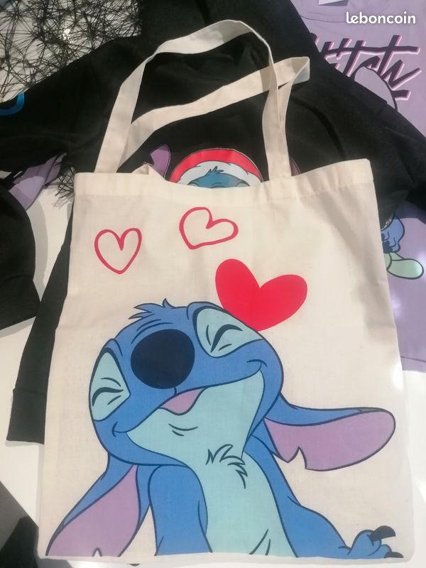 Lot panier 🎄Stitch 🎄 articles sweat à capuche theme Noël