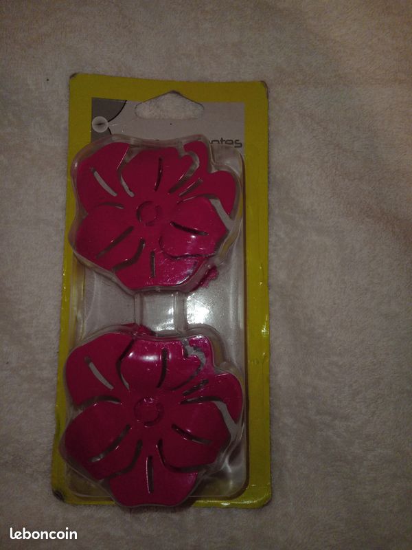 Lot De 2 Pinces Aimantées Pour Rideaux - Rouge, Aimant Intégré, Made In Italy
