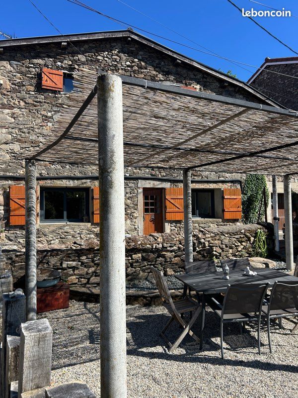 Maison 5 pièces 136 m² · à Doizieux · 136 m² · 230 000 €