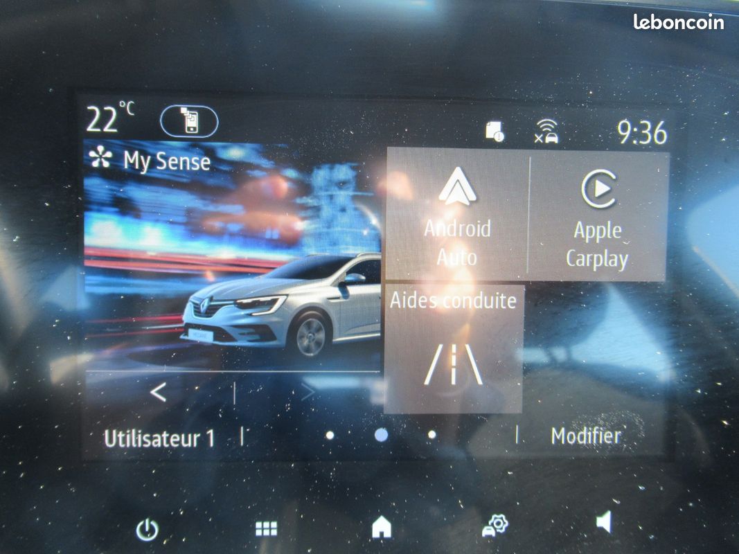 Renault Megane ESTATE E-TECH PLUG-IN HYBRID 160 CV Evolution (image 21)