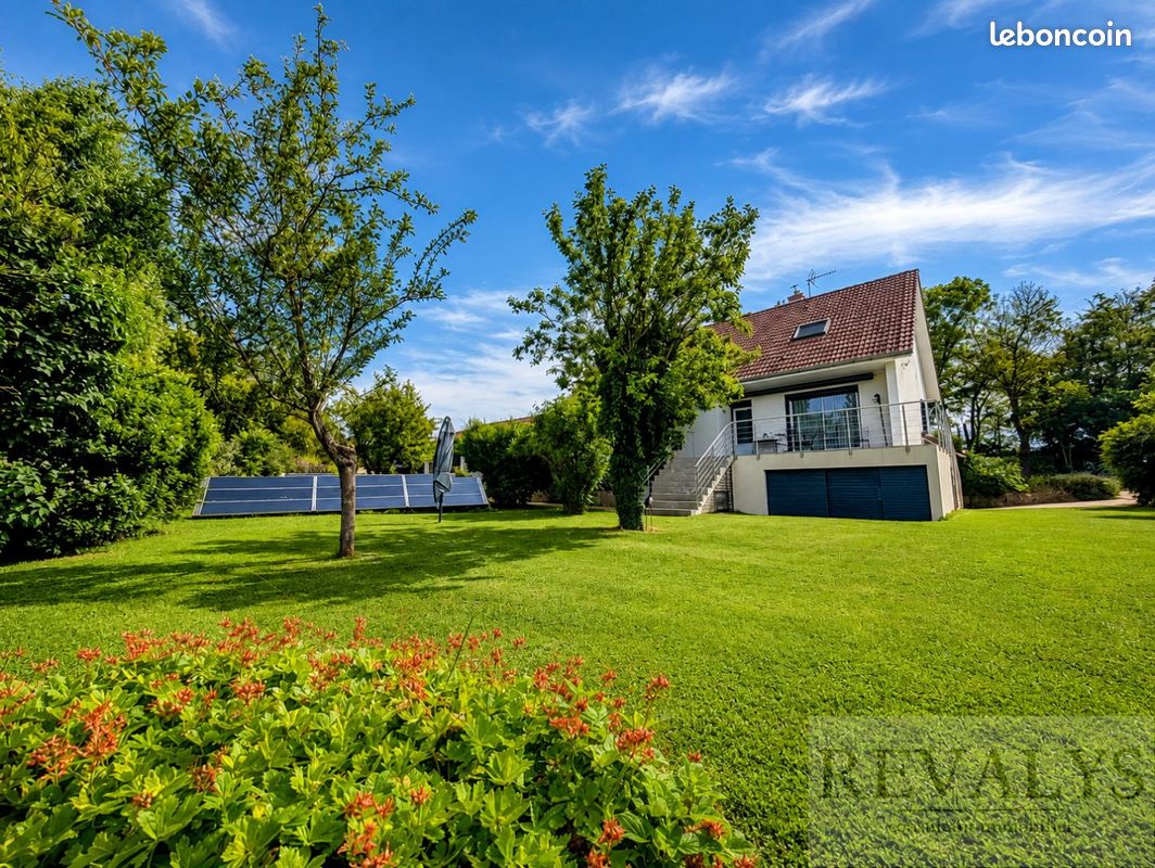 Maison 6 pièces 152 m² · à Savigny-le-Sec · 152 m² · 395 000 €