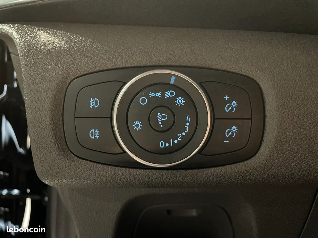 FORD TOURNEO CUSTOM 320 L2H1 2.0 EcoBlue 130 BVA Titanium - TVA (image 18)