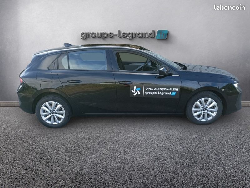 Opel Astra 1.2 Turbo 110ch (image 2)