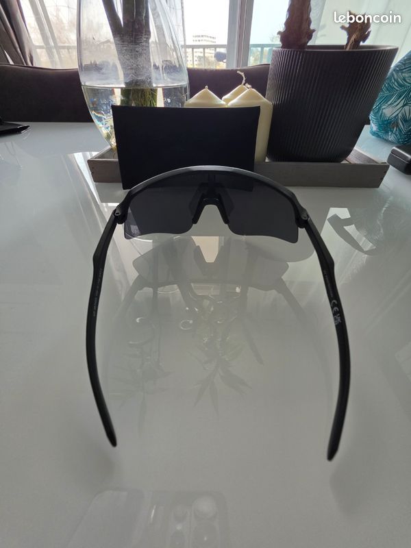Lunettes Solaires Sport neuves (image 2)