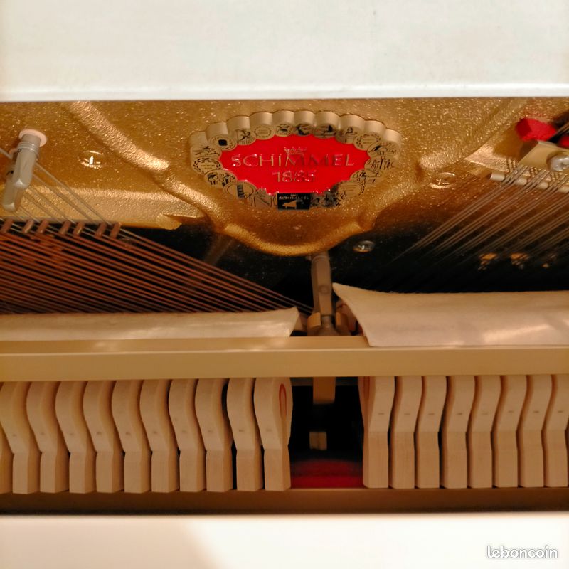Piano droit Schimmel 114 laqué blanc (image 6)