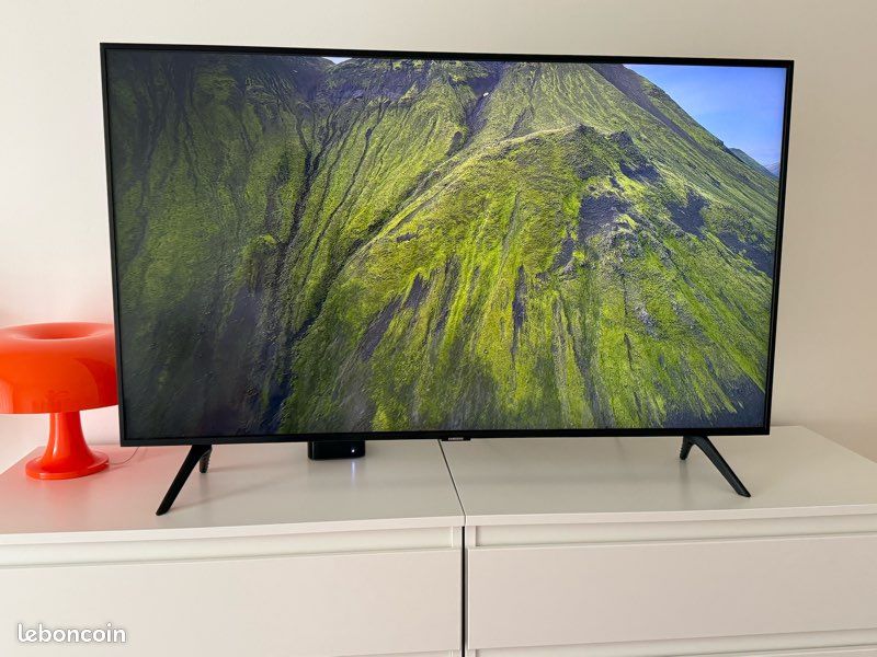 TV / Télé Samsung 43 pouces Très bon état (image 2)