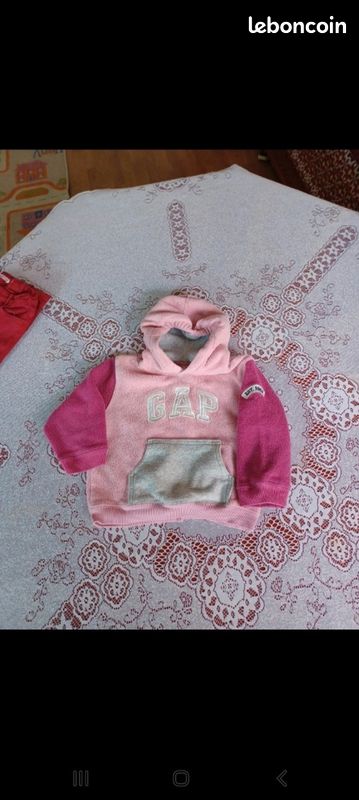 Pull à Capuche The GAP Pour Fille - Rose - Taille 5-6 Ans - Occasion Très Bon état