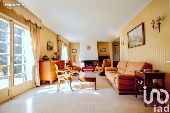 Maison 8 pièces 160 m²