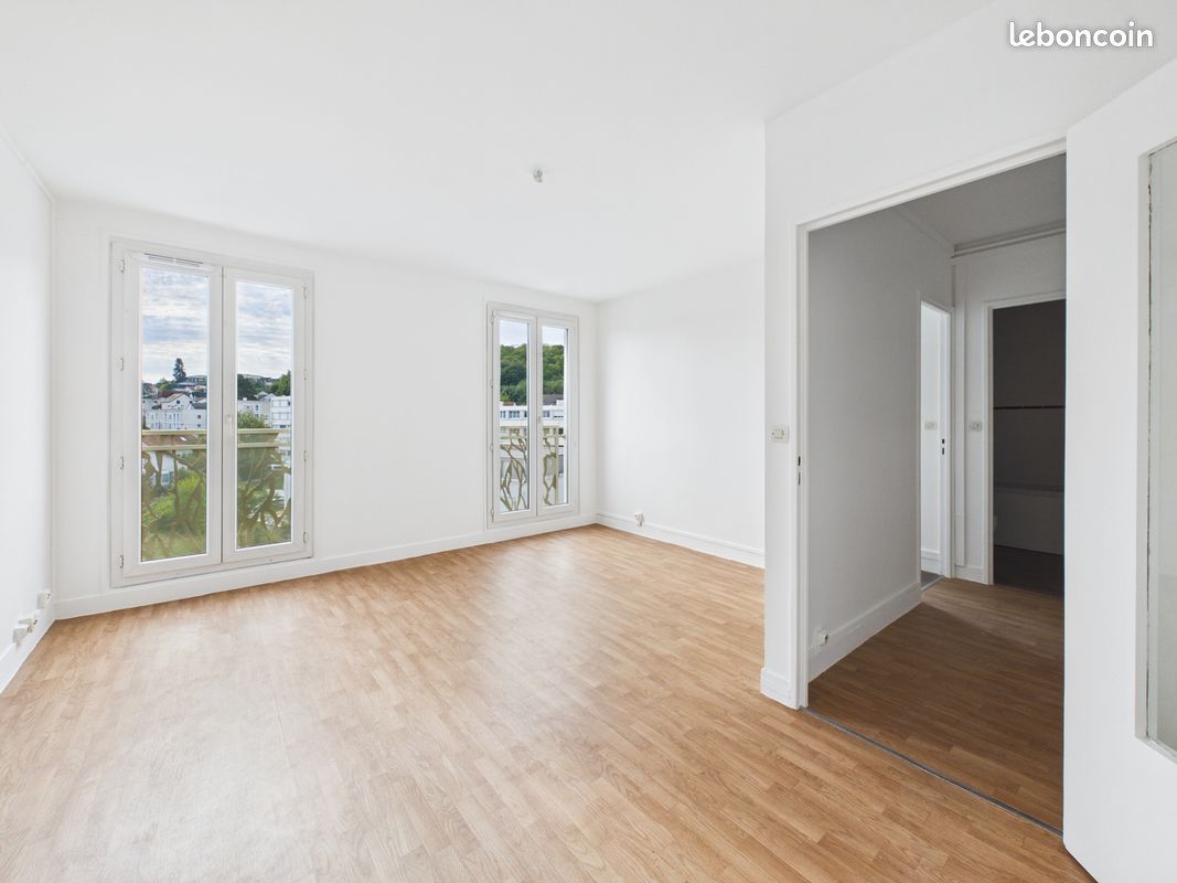 Appartement 2 pièces 45 m² · à Saint-Cyr-l'École · 45 m² · 122 410 €
