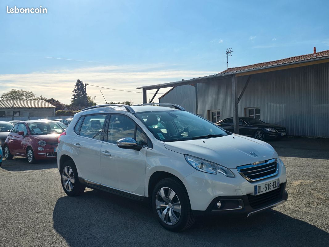 PEUGEOT 2008 1.6 VTi 120 cv Boîte auto Allure Pas de Puretech (image 2)