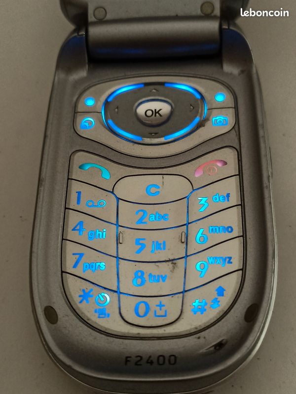 Téléphone portable LG ANCIEN (image 3)