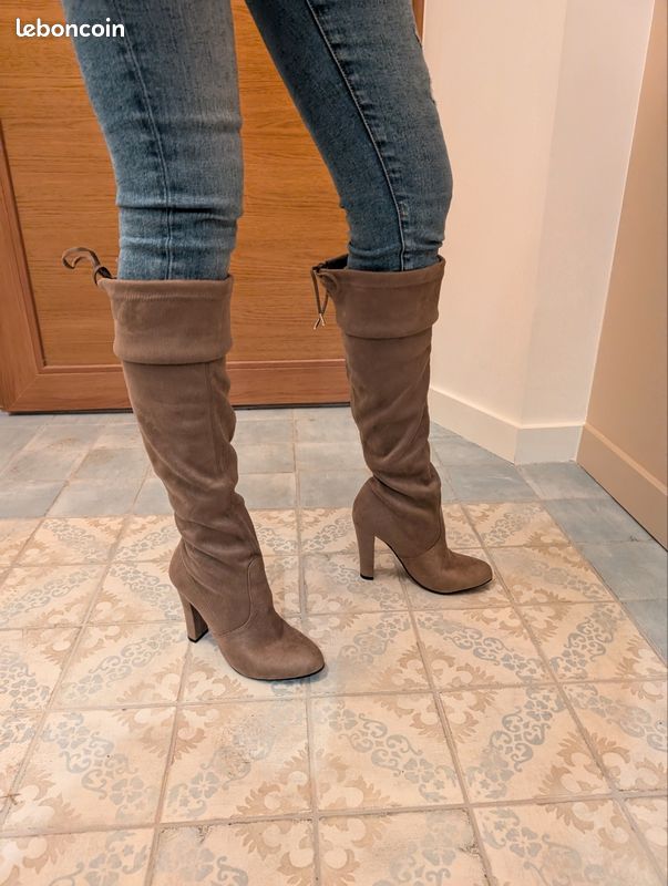 Bottines Femme Steve Madden En Daim Taupe - Pointure 6 US - Style Bootie à Cheville - Occasion