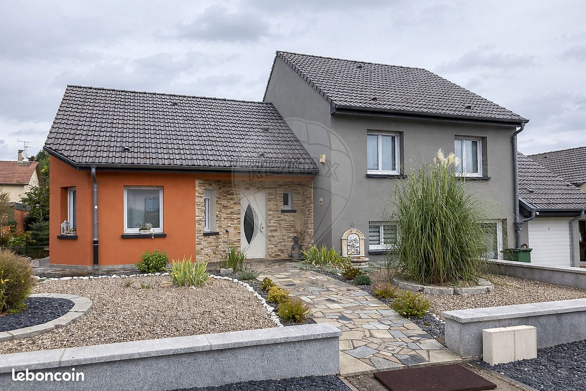 Maison 8 pièces 180 m² · à Errouville · 180 m² · 399 000 €