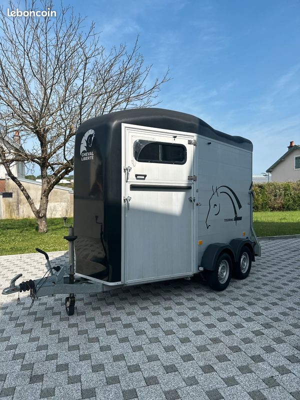 Places Cheval LibertÃ© Occasion Remorque Van Cheval Liberté