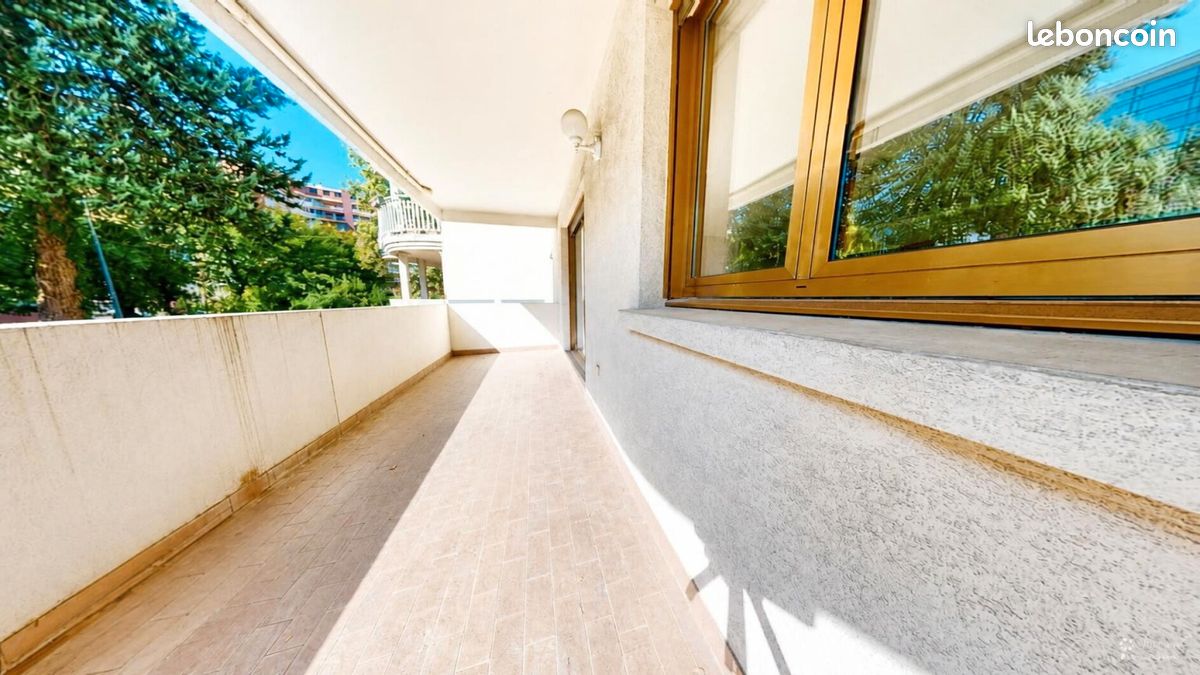 Appartement 4 pièces 117 m² · à Grenoble · 117 m² · 259 000 €