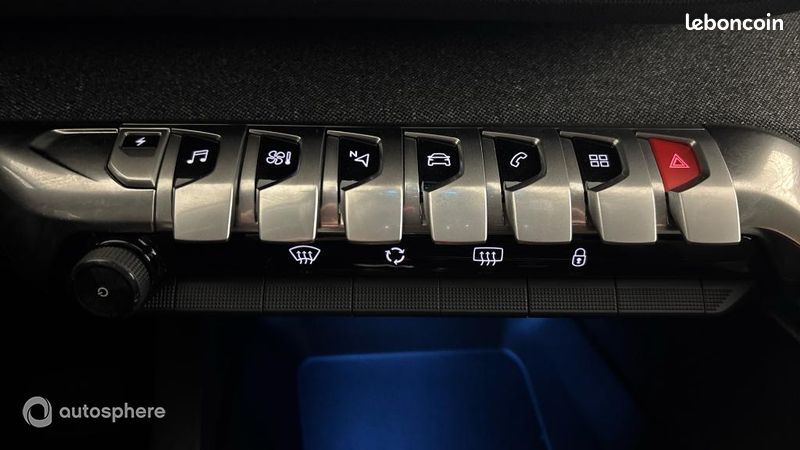 Peugeot 3008 HYBRID 225ch Active Pack e-EAT8 (image 26)