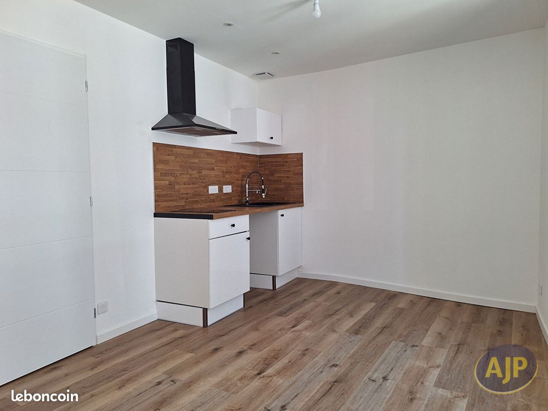 Appartement 1 pièce 27 m² · à Jonzac · 27 m² · 410 €/mois