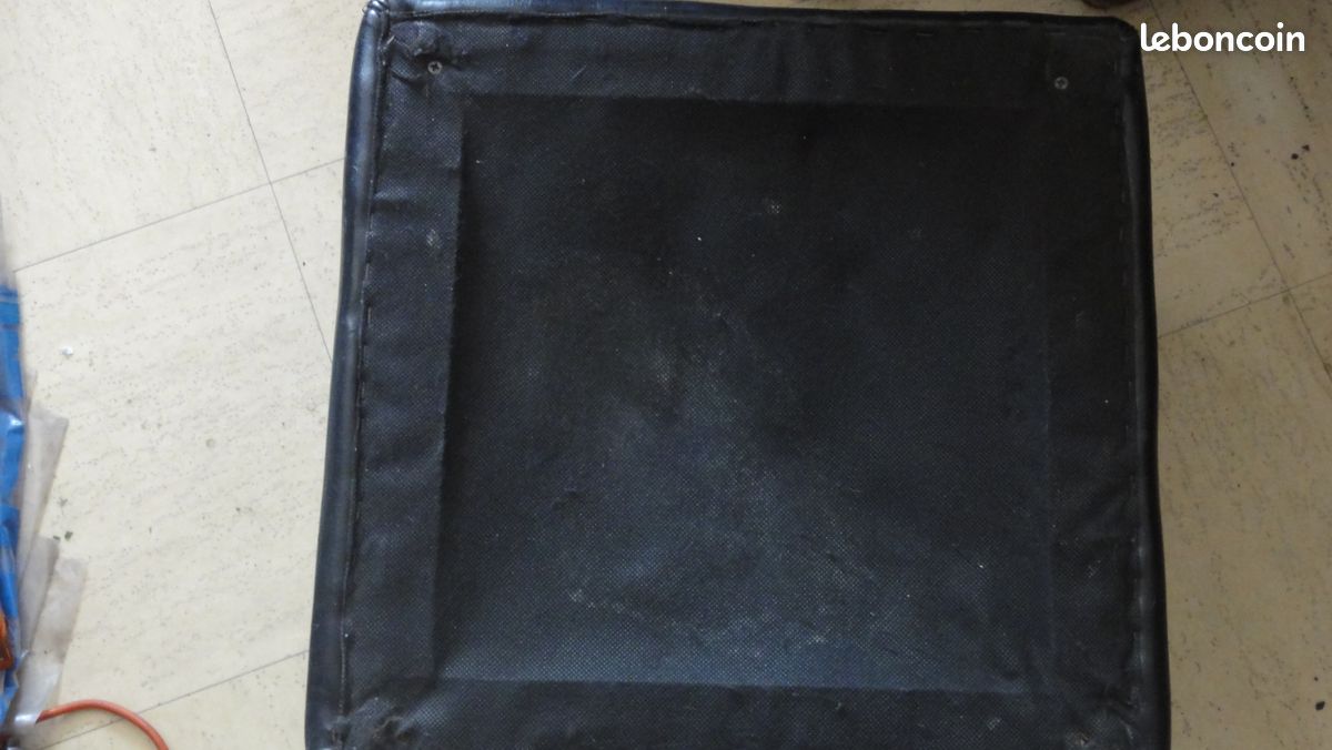 Pouf noir (image 3)