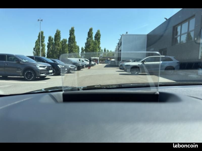 Citroen C4 1.2 Hybride 136ch S&S MAX Automatique (image 13)