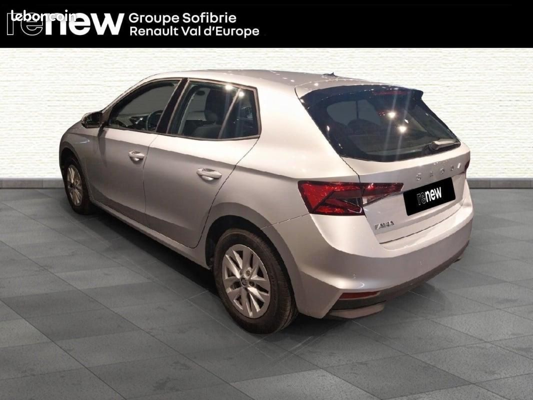 Skoda Fabia 1.0 MPI 80 ch BVM5 Ambition (image 7)
