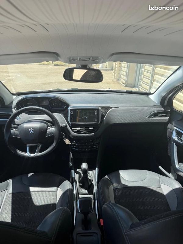 Peugeot 2008 1.6 VTI 120 CH ALLURE (image 13)