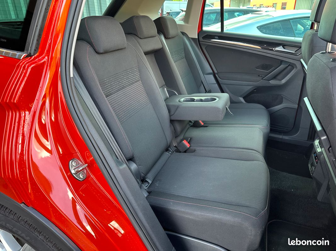 Volkswagen Tiguan 1.4 TSi 150ch Sound BVM6 S&S - 1ère Main ✋ - Français 🇫🇷 - Toit Ouvrant - Caméra + Radars AV/AR - CarPlay/AndroidAuto - GPS - Démarrage + Accès sans clé - JA 18" - Orange Habanero (image 8)