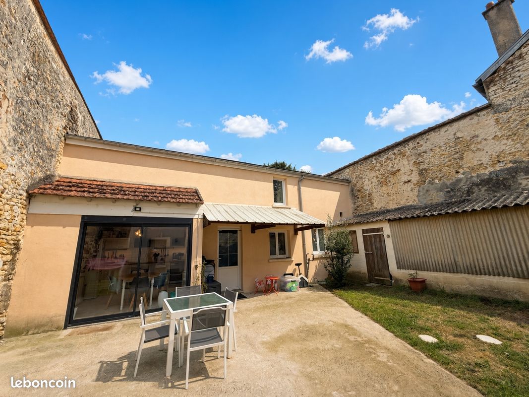 Maison 3 pièces 70 m² · à Puiseaux · 70 m² · 130 000 €