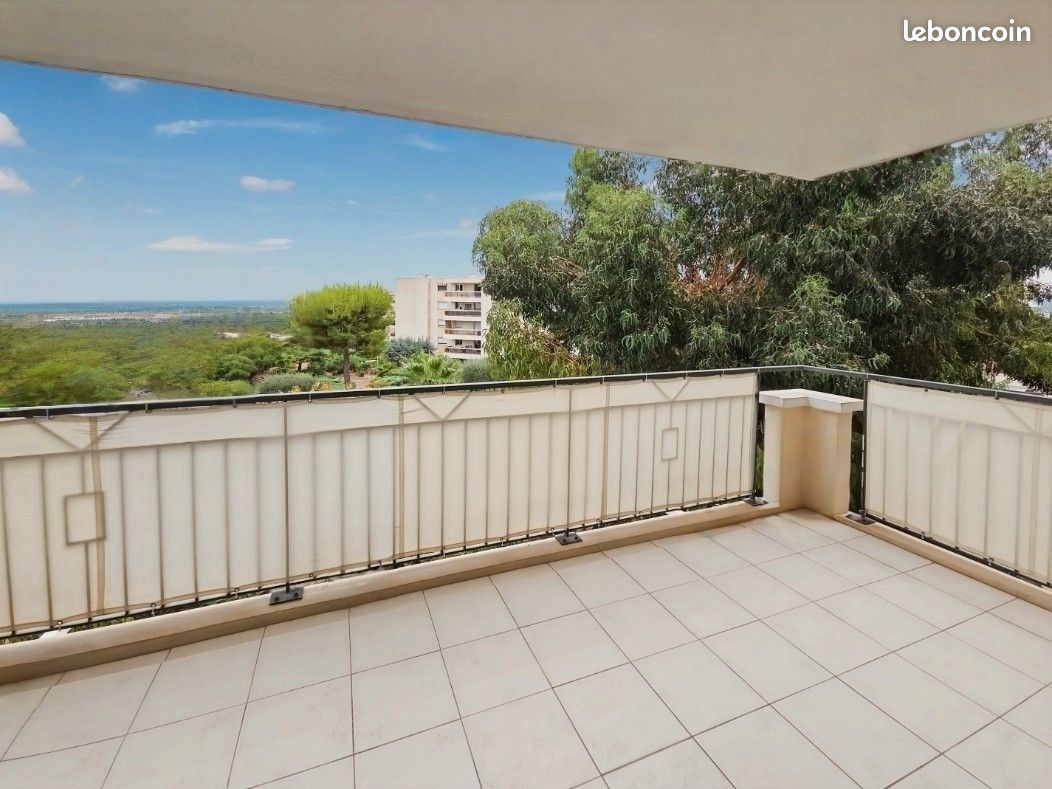 Appartement 3 pièces 55 m² · à Saint-Laurent-du-Var · 55 m² · 335 000 €