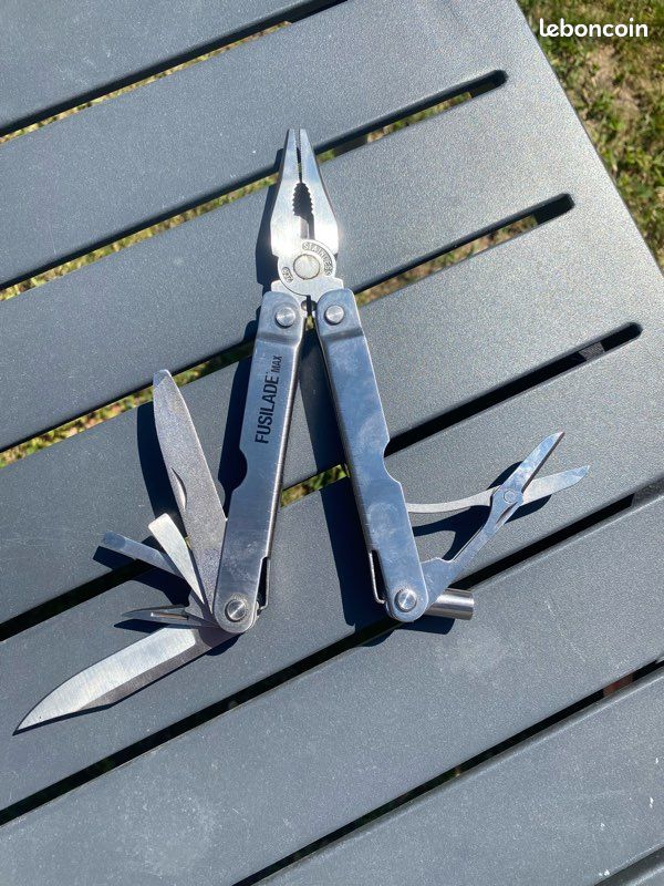Pince multifonction (image 1)