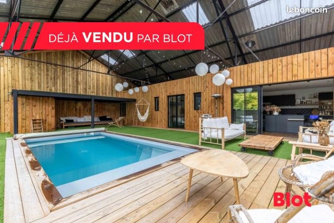 Maison 9 pièces 225 m²