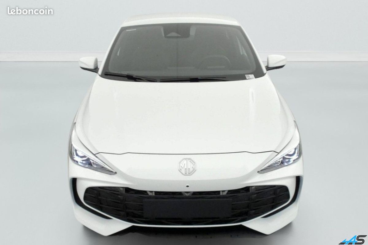 MG 3 MG3 1.5 L Hybrid+ 195 ch Luxury SUR COMMANDE (image 2)