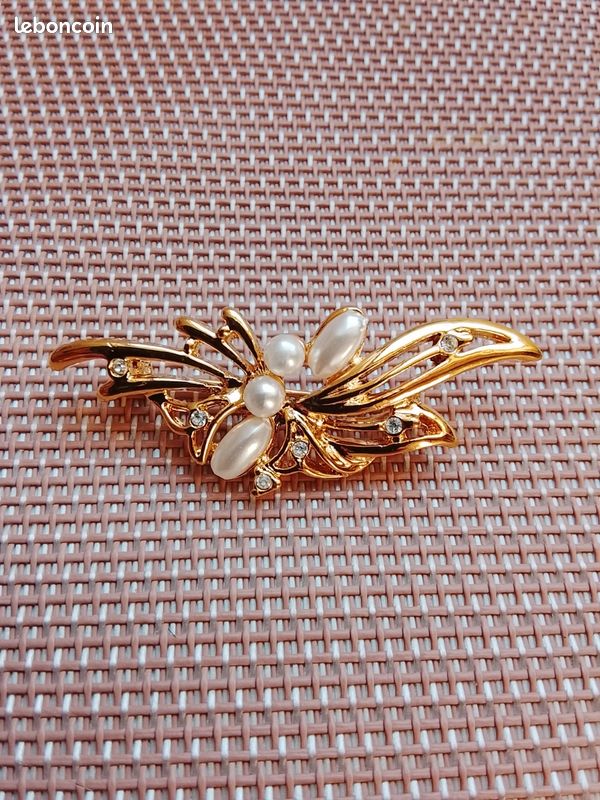 broche rétro bijou vintage couleur or panier ajouré perle blanche * 4508
