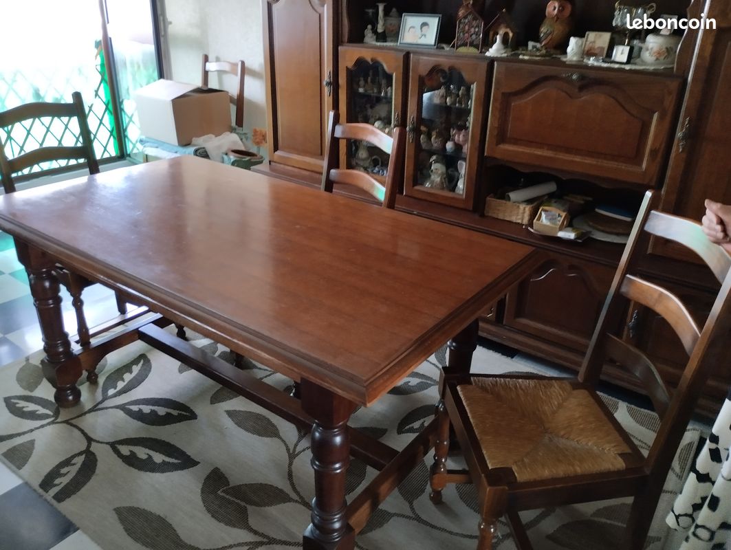 Living+Table+6Chaises (image 2)