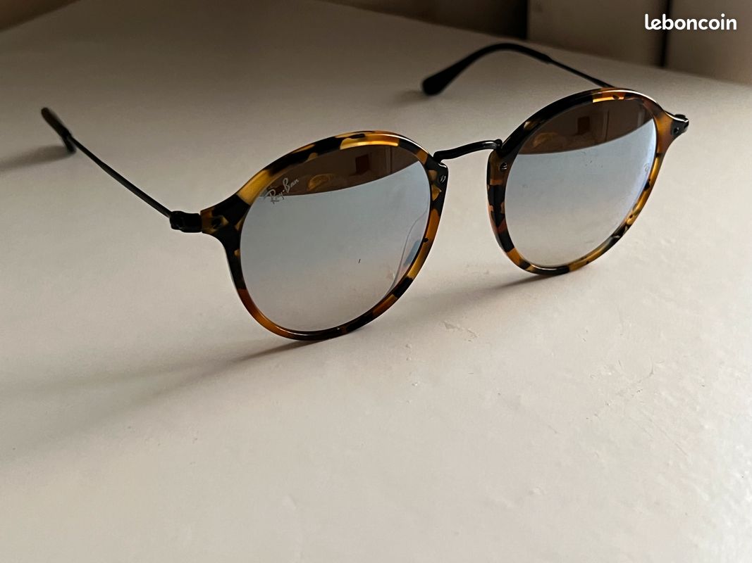 Lunette de soleil Rayban (image 1)