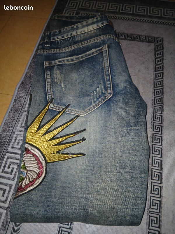 Jeans brodé cobra (image 4)