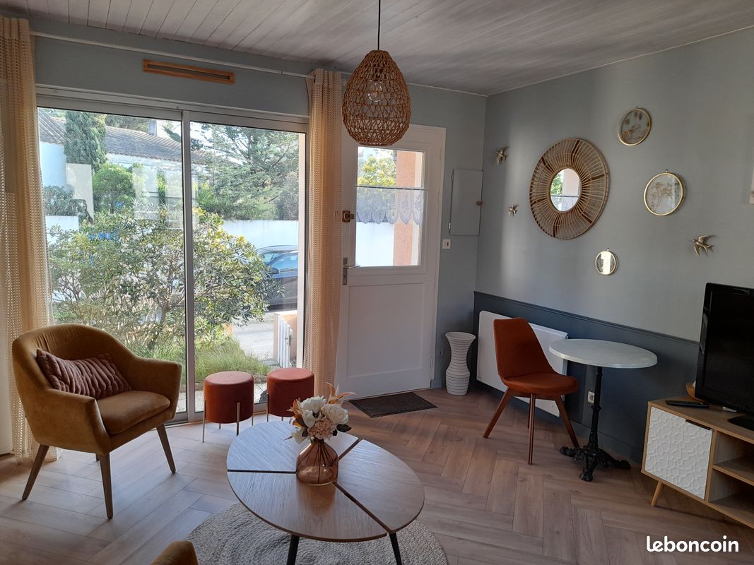 Studio bord de mer location vacances (image 1)