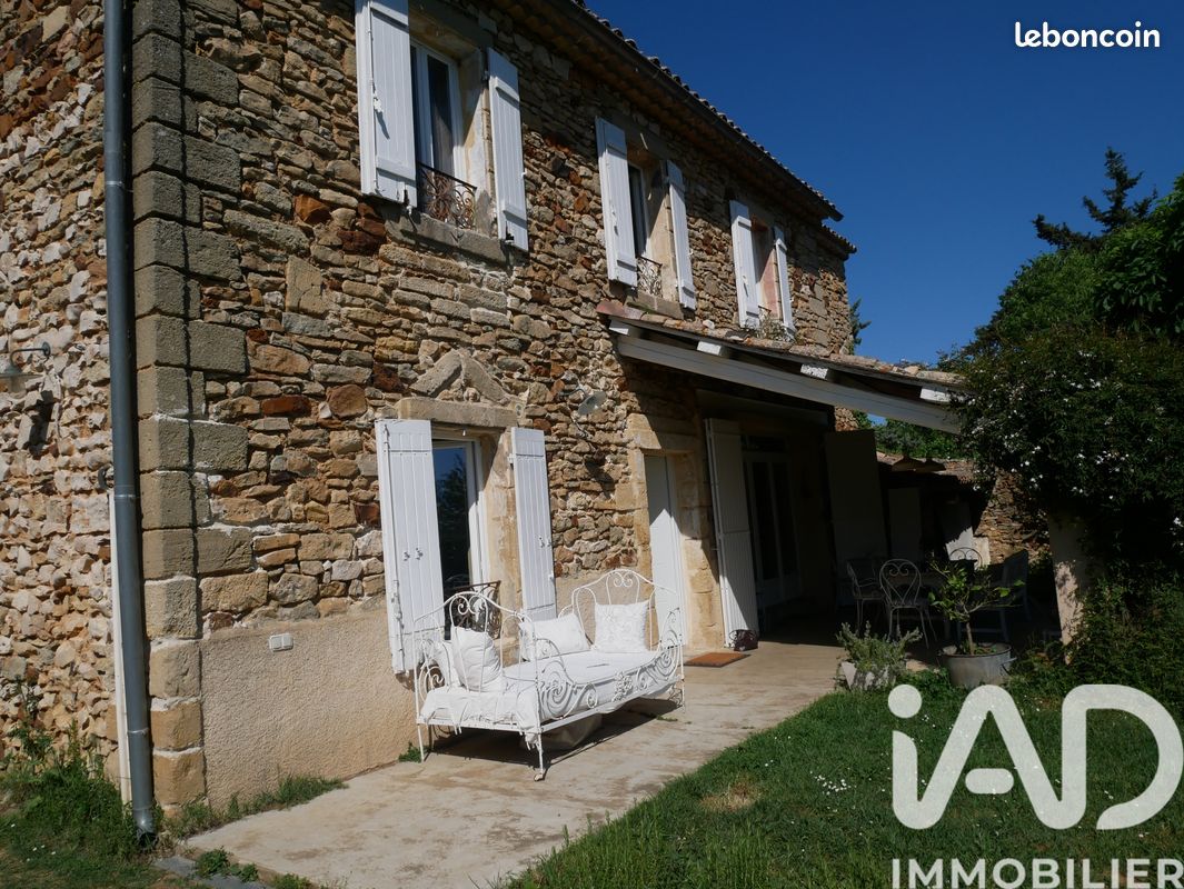 Maison 8 pièces 212 m² · à La Bruguière · 212 m² · 840 000 €