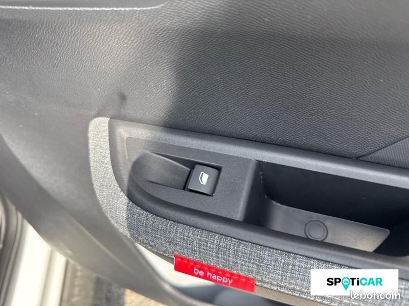 Citroen C3 Aircross 1.2 Hybride 136ch MAX (image 25)