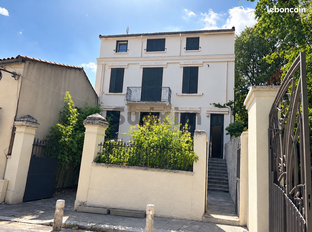 Maison 8 pièces 191 m² · à Nîmes · 191 m² · 745 000 €