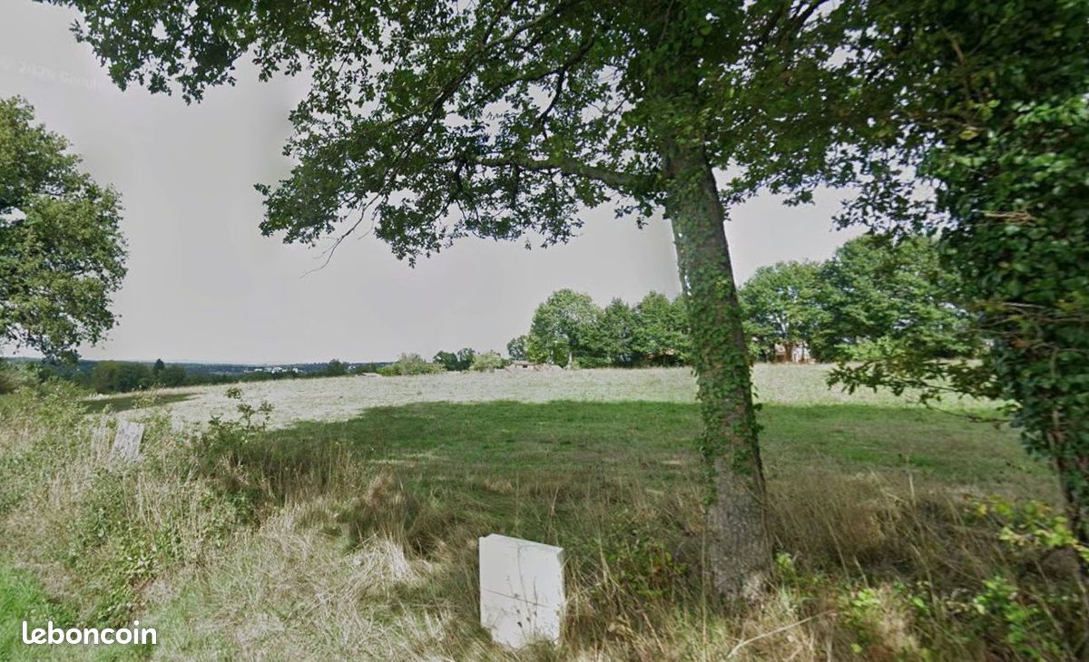 Terrain 1980 m² · à Chaillac-sur-Vienne · 1 980 m² · 28 000 €