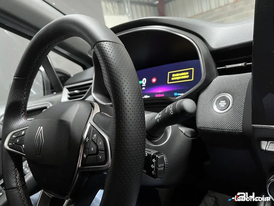 Renault Clio 1.6 E-Tech 145ch Full Hybrid Esprit Alpine (image 9)