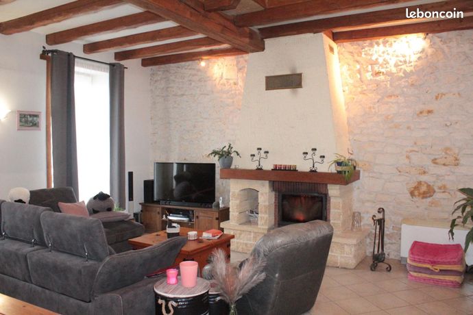 Maison 10 pièces 241 m²