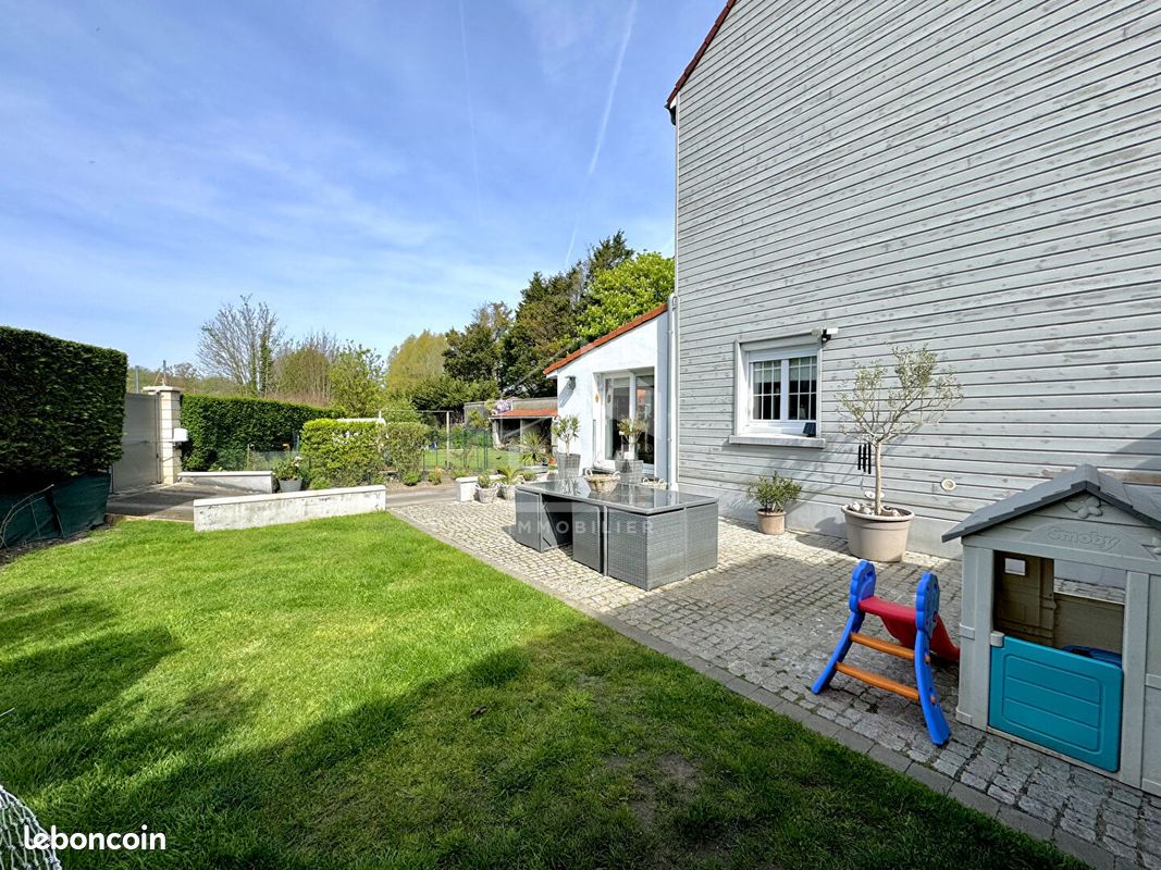 Maison 6 pièces 105 m² · à Saint-Étienne-au-Mont · 105 m² · 199 900 €