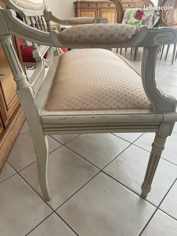 Salon Marie-Antoinette (image 10)